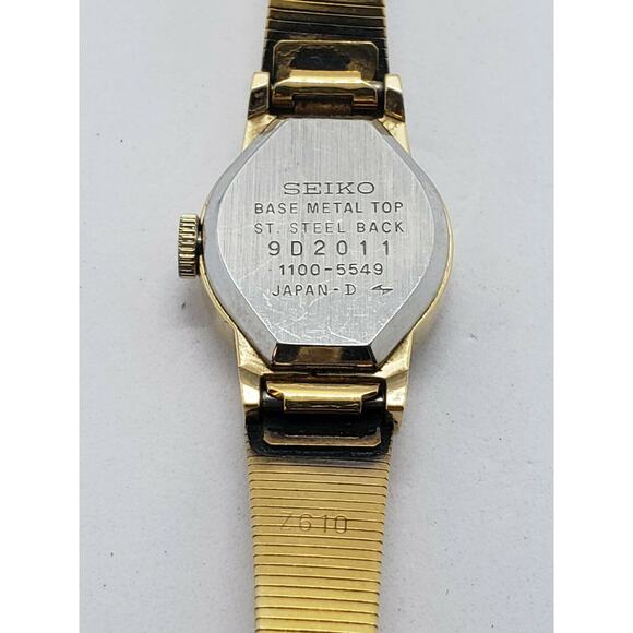 Vintage Seiko Mechanical Women Watch main image 7